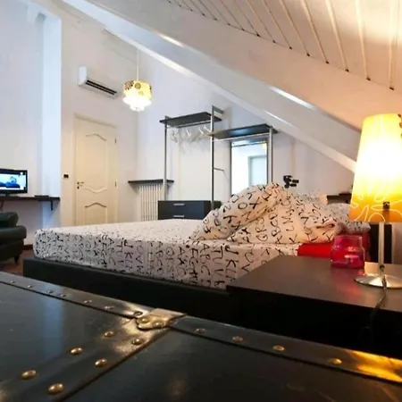 Saint Patrick-guest House Del 1200 Барлетта