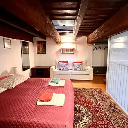 Гостевой дом Saint Patrick-guest House Del 1200 4*