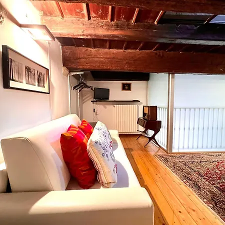Saint Patrick-guest House Del 1200