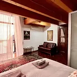 Saint Patrick-Guest House Del 1200 Гостевой дом 4*